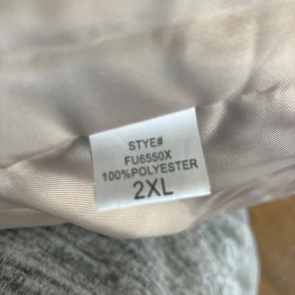 Women's Faux Fur Jacket - Beige/Tan - Picture 10 of 10